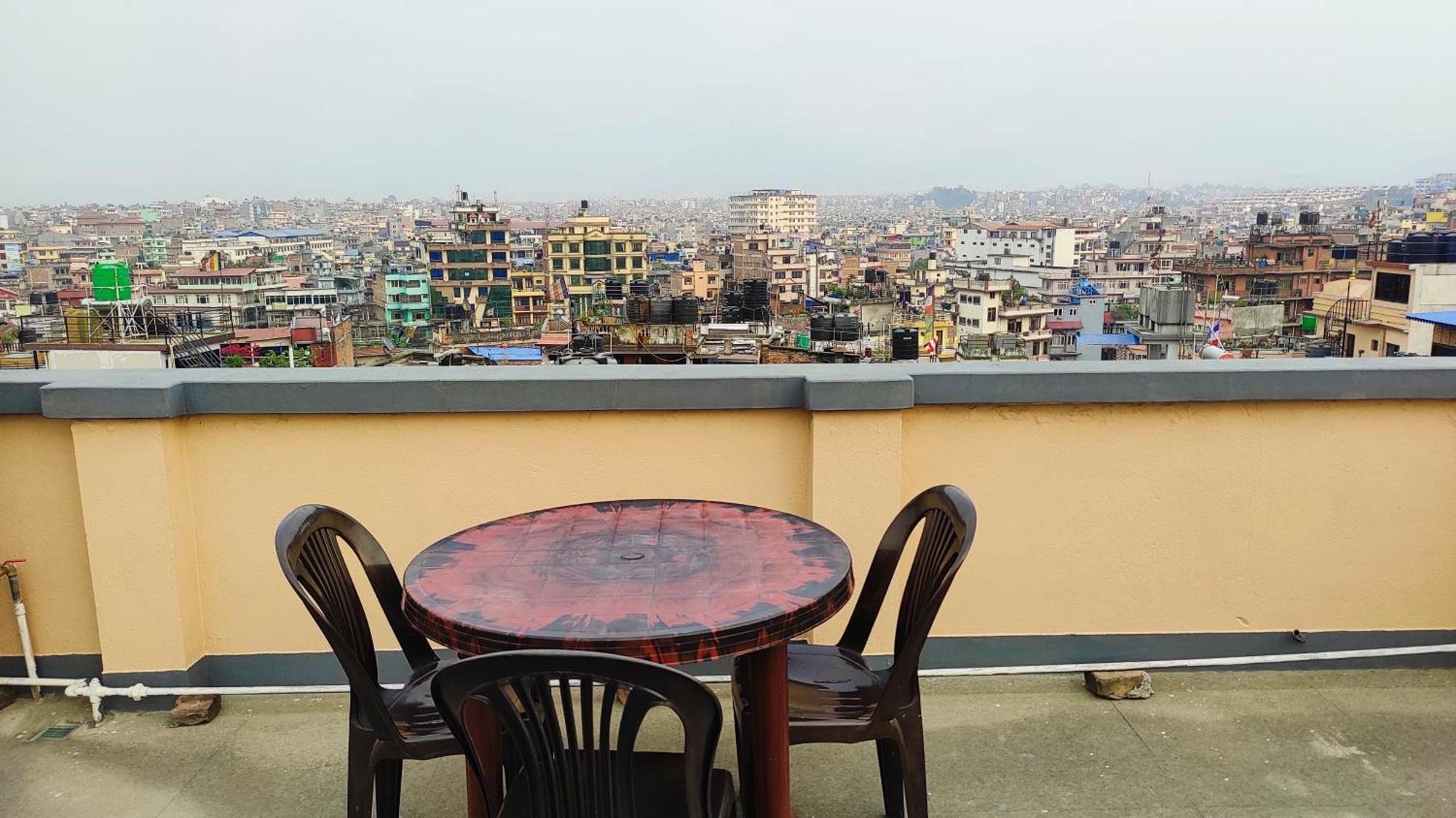 Budget Backpackers Hotel Lalitpur Buitenkant foto