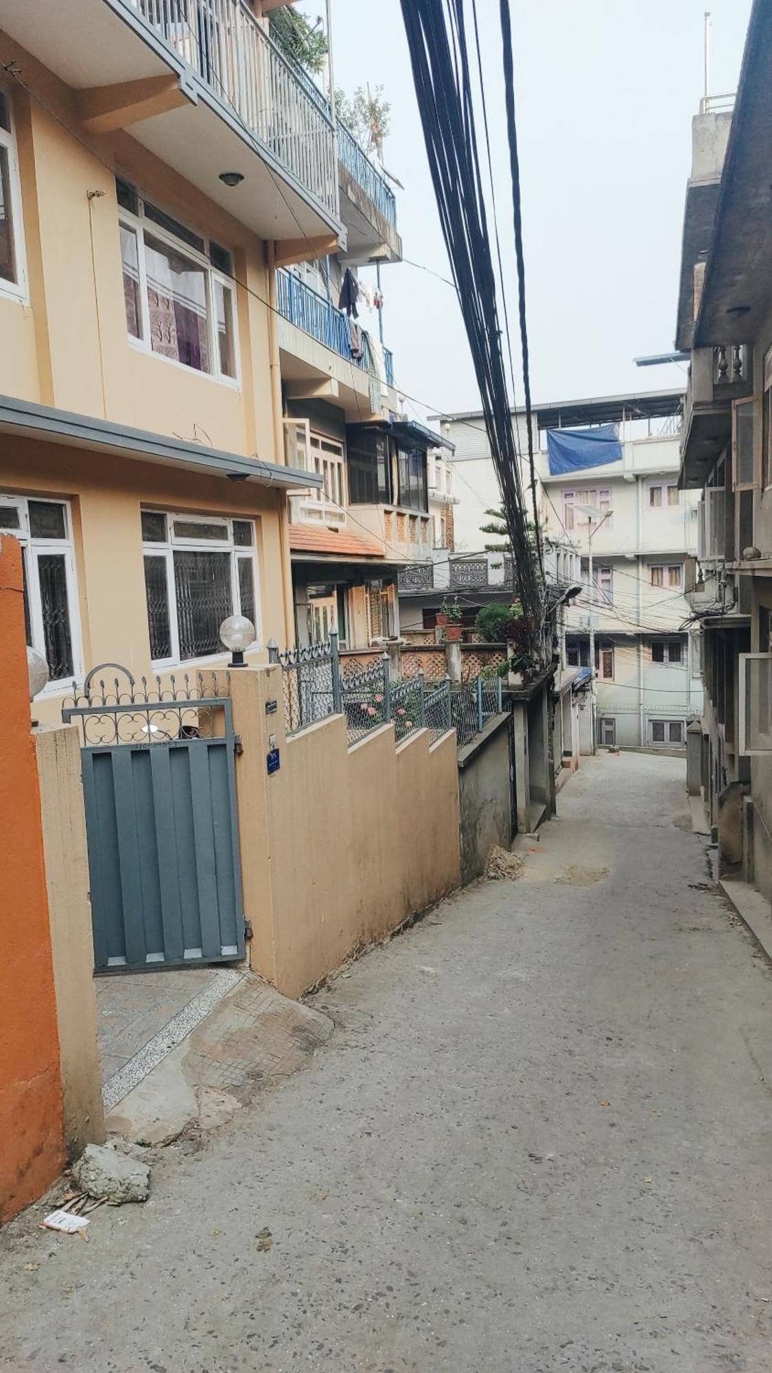 Budget Backpackers Hotel Lalitpur Buitenkant foto