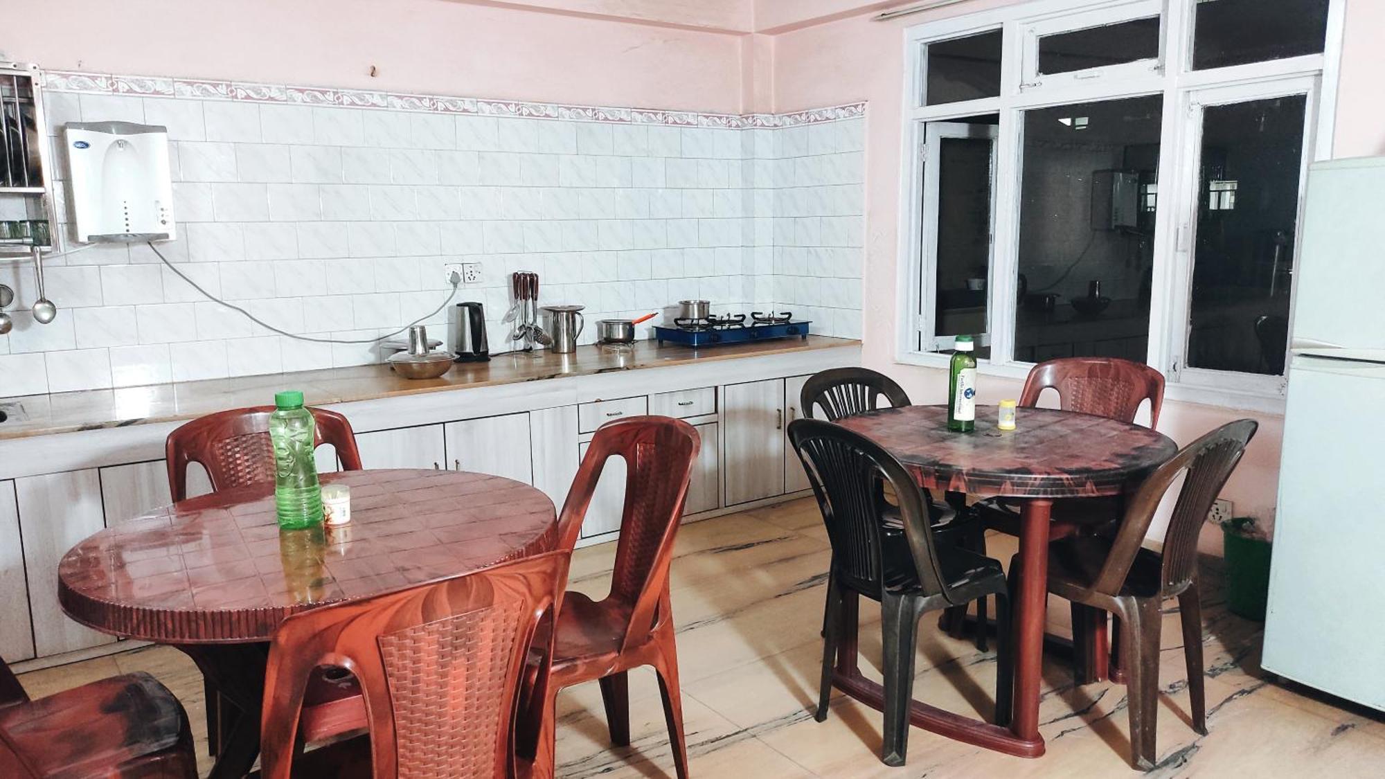 Budget Backpackers Hotel Lalitpur Buitenkant foto