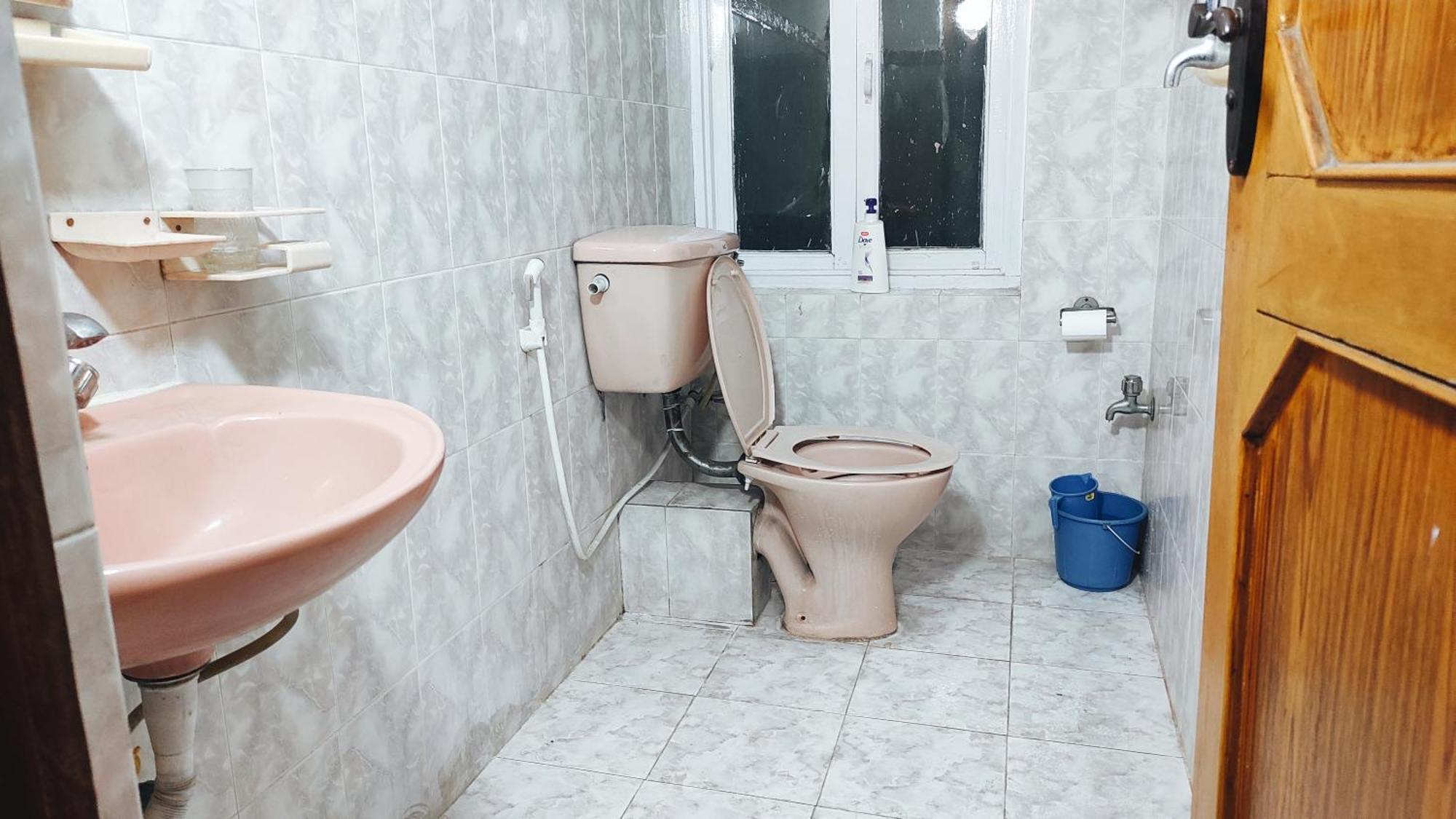 Budget Backpackers Hotel Lalitpur Buitenkant foto