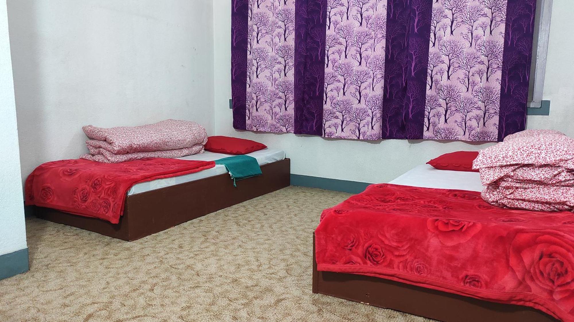 Budget Backpackers Hotel Lalitpur Buitenkant foto