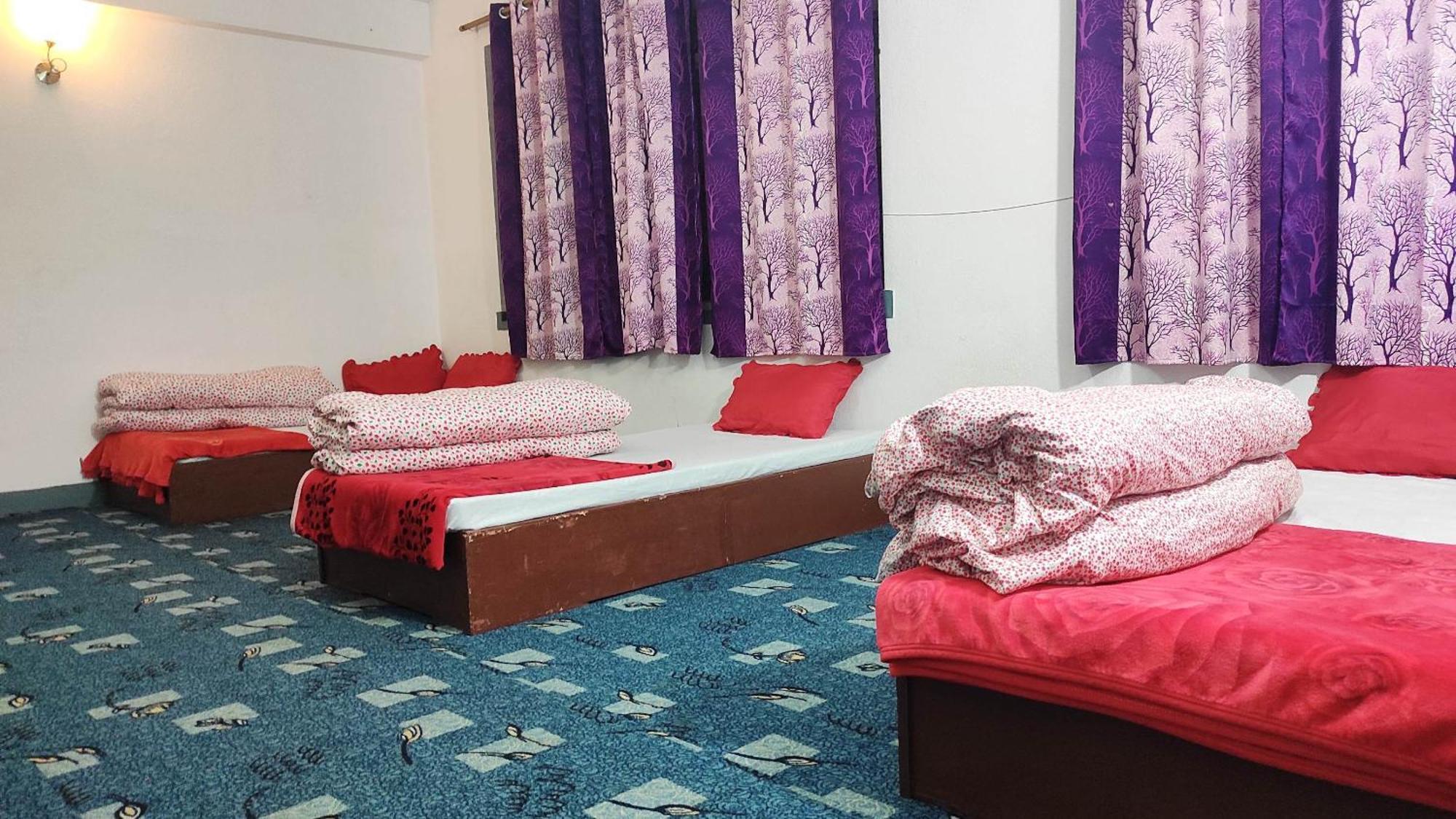 Budget Backpackers Hotel Lalitpur Buitenkant foto