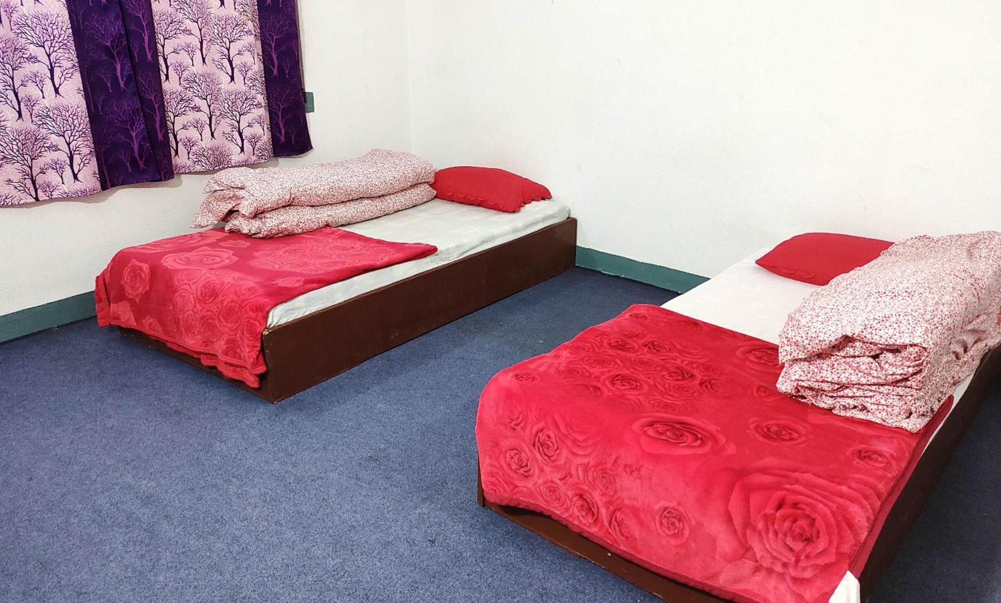 Budget Backpackers Hotel Lalitpur Buitenkant foto