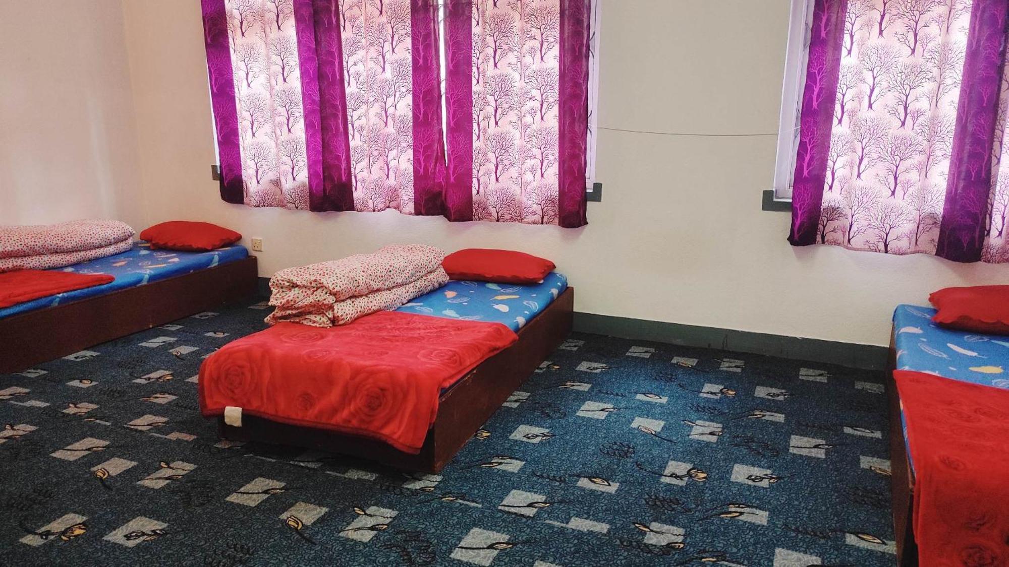 Budget Backpackers Hotel Lalitpur Buitenkant foto
